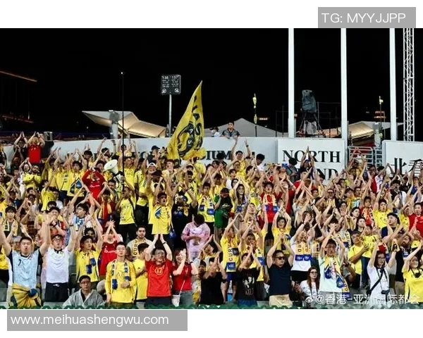 足球巨星挥洒激情球场风采 穿上战袍展现自信与荣耀