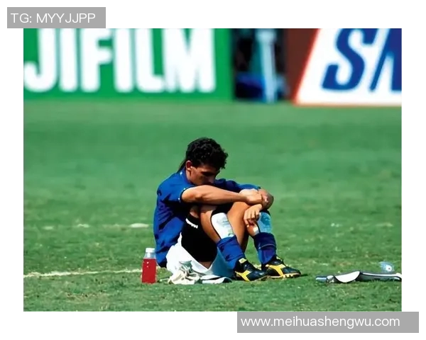 足球球星在赛场上的压迫感瞬间展现 出其不凡气场的强烈表情捕捉