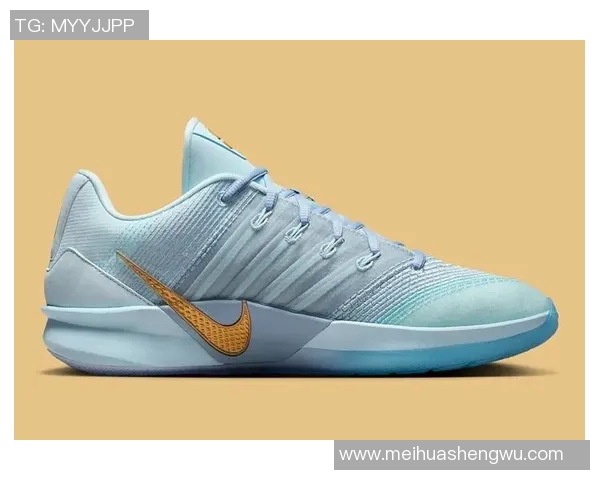 球星上脚新款战靴震撼登场引爆赛场关注度与热议 球星上脚新款战靴震撼登场引爆赛场关注度与热议